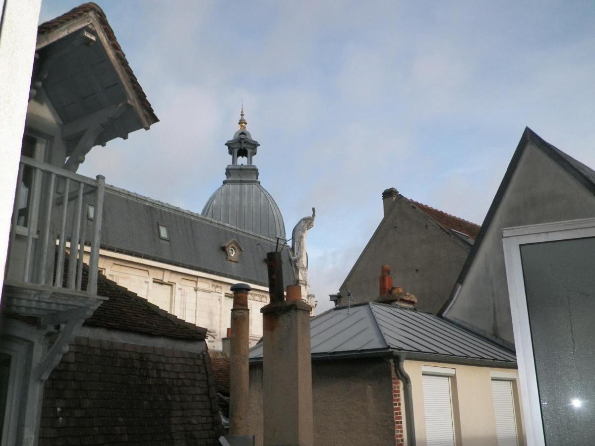 Hotel Du Commerce Auxerre Exterior photo